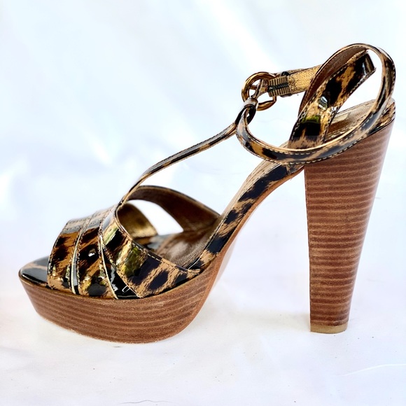 Via Spiga . Used like new with box Sandals - Picture 8 of 9